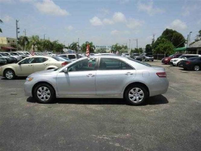 2010 toyota camry sedan 4d in miami, fl