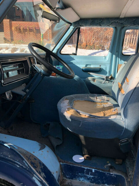 1974 ford econoline e200 van