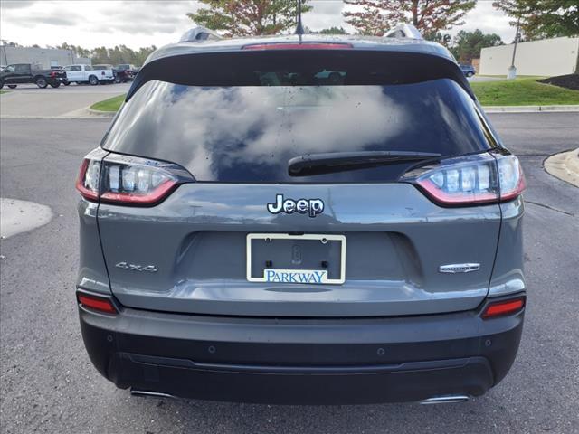 2021 jeep cherokee latitude lux