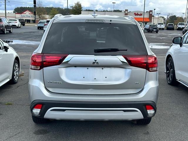 2020 mitsubishi outlander es