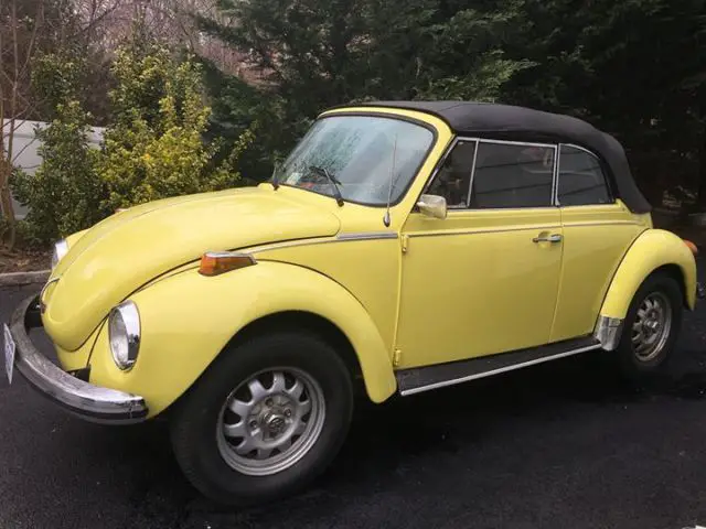 1973 vw super beetle convertible! bumblebee-yellow w/ new black top and interior