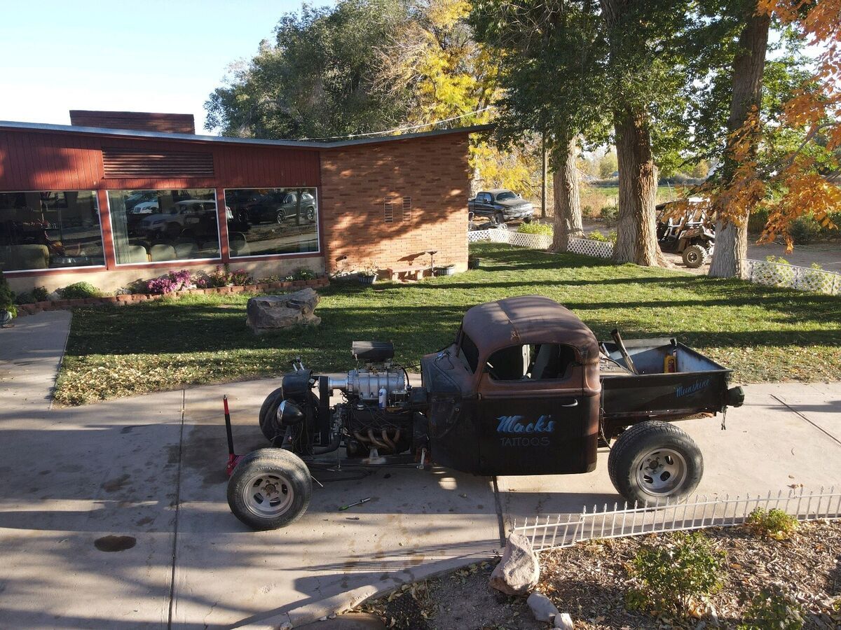 1944 ford v8 grey