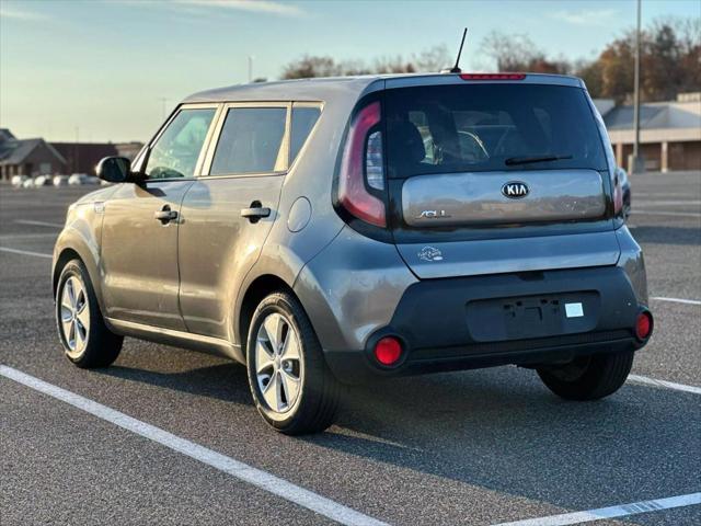 2015 kia soul base
