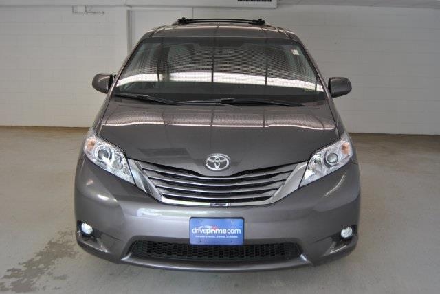 2017 toyota sienna xle premium 8-passenger xle premium 8-passenger 4dr mini-van for sale in saco, maine