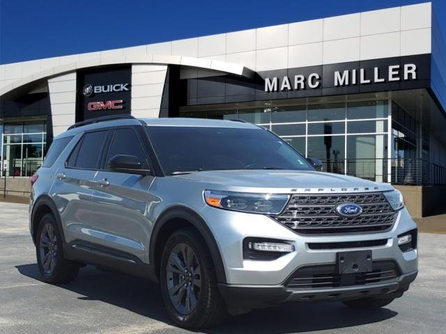 2022 ford explorer xlt