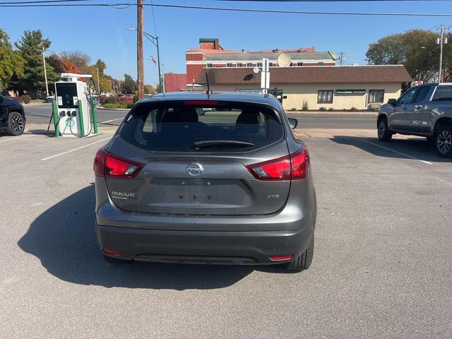 2018 nissan rogue sport s