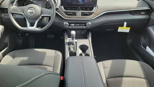 2025 Nissan Altima