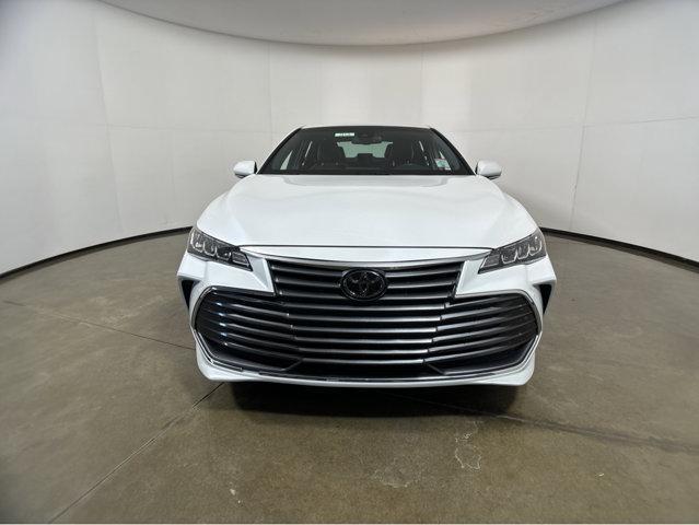 2022 toyota avalon xle