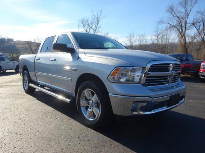 2017 ram ram pickup 1500 slt 4x4 slt 4dr crew cab 6.3 ft. sb pickup for sale in ripley, west virginia