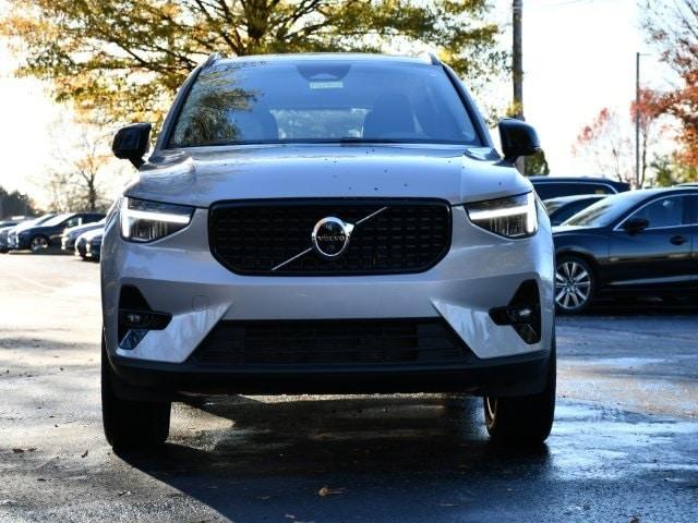 2024 volvo xc40 b5 plus dark