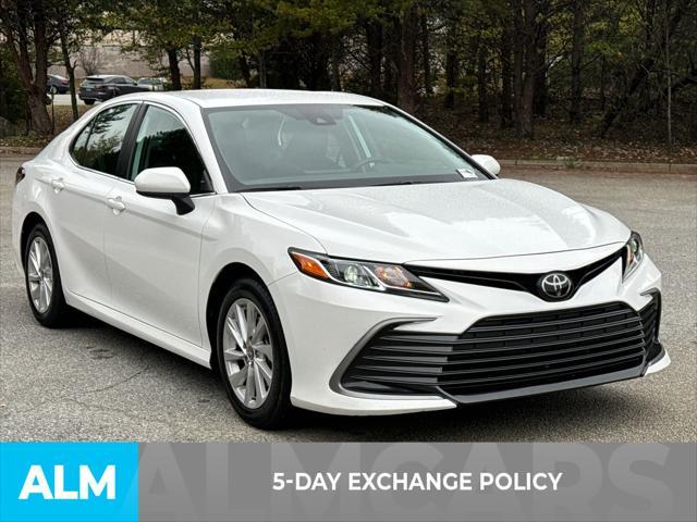 2024 toyota camry le