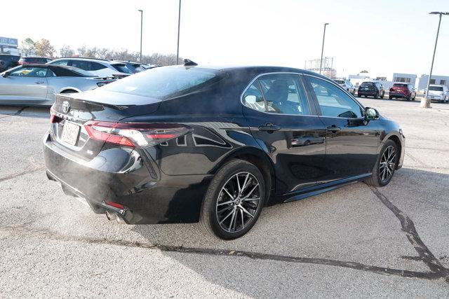 2024 toyota camry se