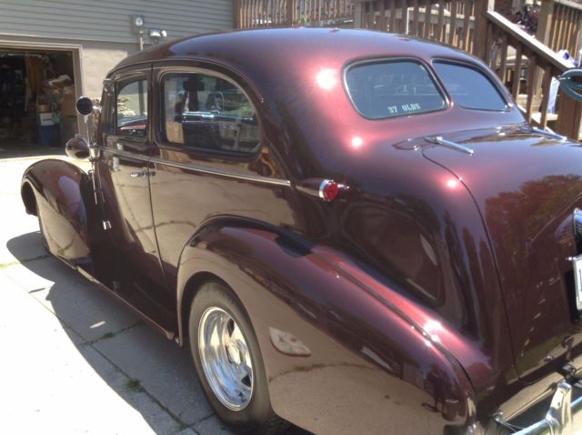 1937 oldsmobile f37 2dr sedan. beautiful street driver