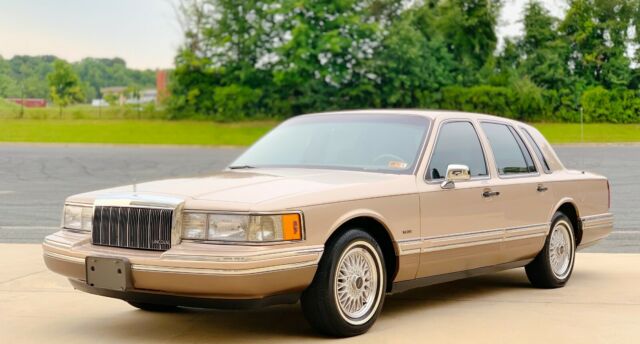 no reserve 37k original miles cartier edition lincoln towncar fleetwood roadmast