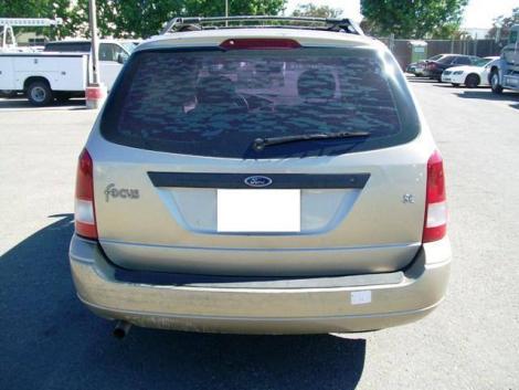 2001 ford focus se in california