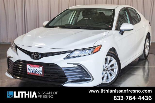 2023 toyota camry le
