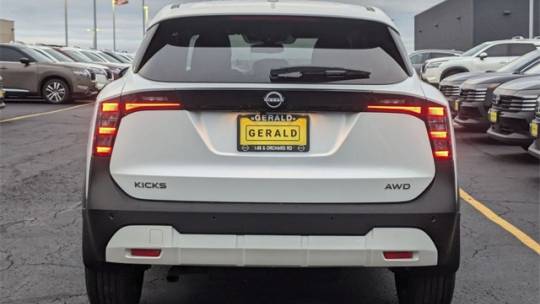 2025 Nissan Kicks