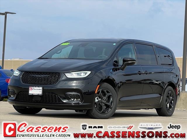 2022 chrysler pacifica hybrid touring l