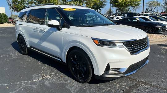 2024 Kia Carnival sx