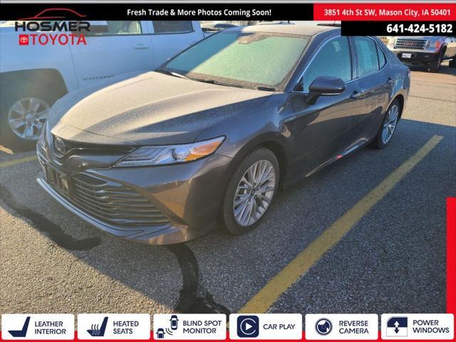 2019 toyota camry hybrid xle