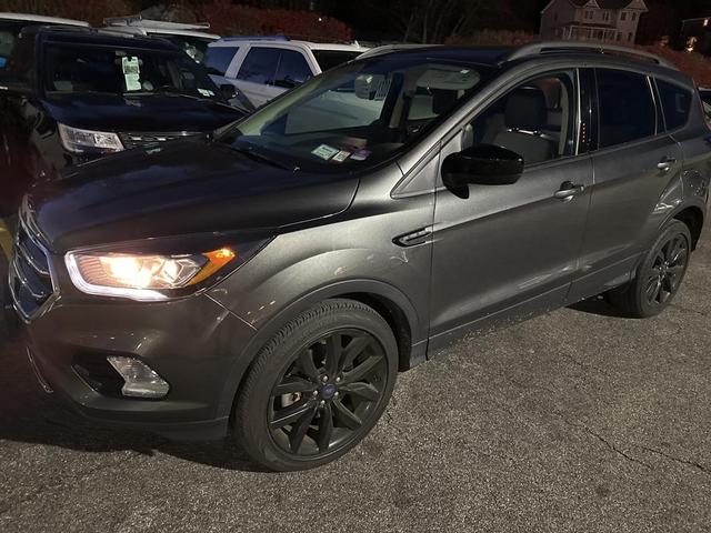 2017 ford escape se