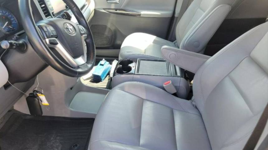 2019 toyota sienna