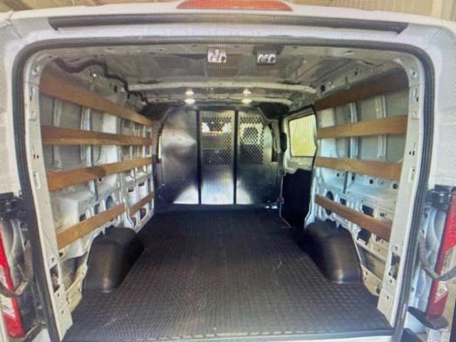 2022 ford transit-250 t-250