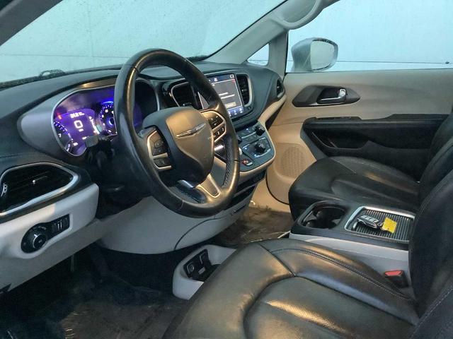 2021 chrysler pacifica touring-l