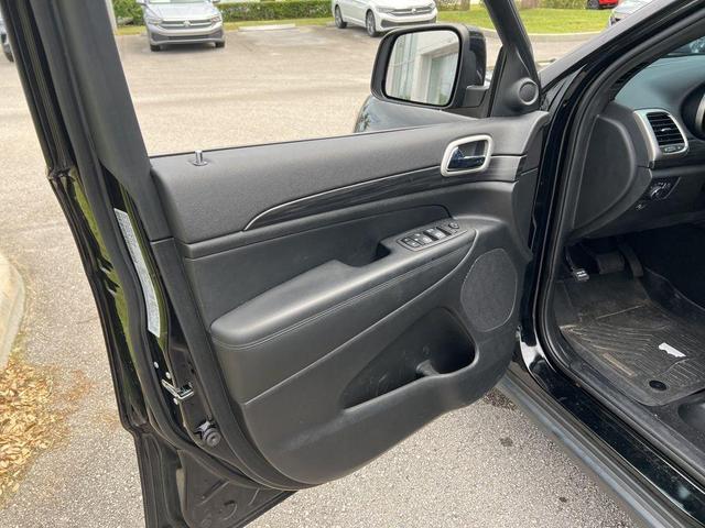 2022 jeep grand cherokee wk laredo