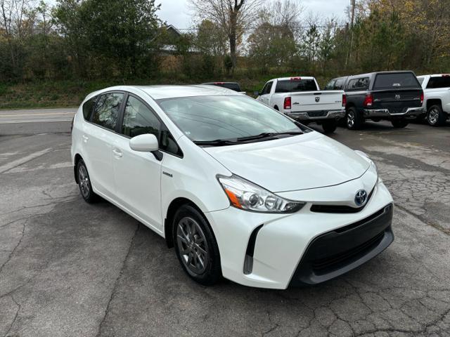 2017 toyota prius v three