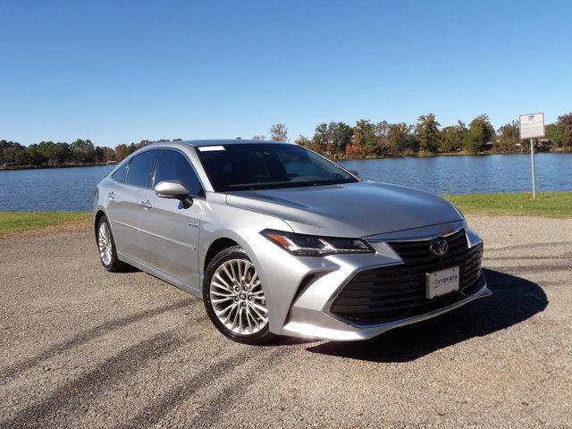 2021 toyota avalon hybrid limited