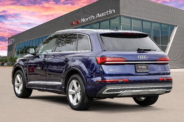 2024 audi q7 45 premium plus