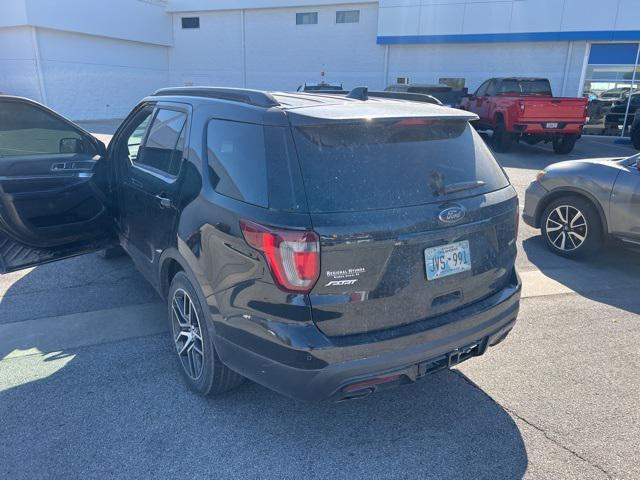 2017 ford explorer sport