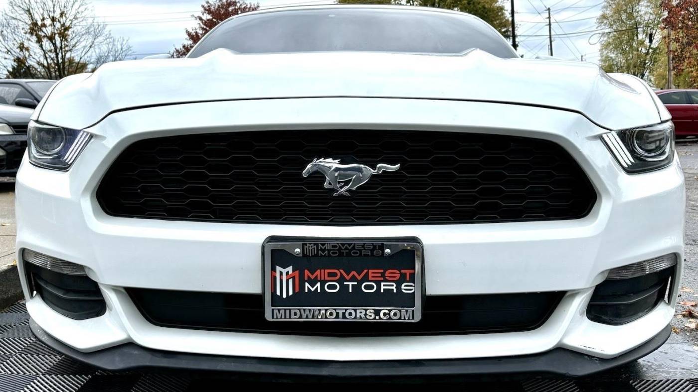 2015 ford mustang v6