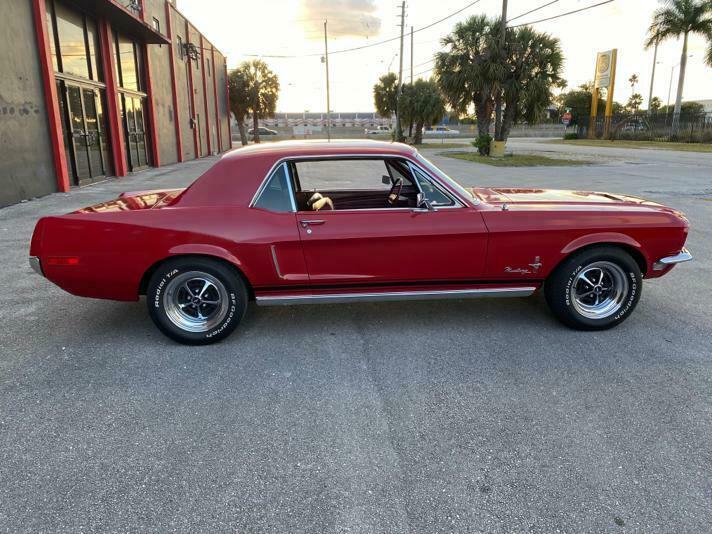 beautiful 1968 ford mustang c-code! looks great and sounds amazing!!!