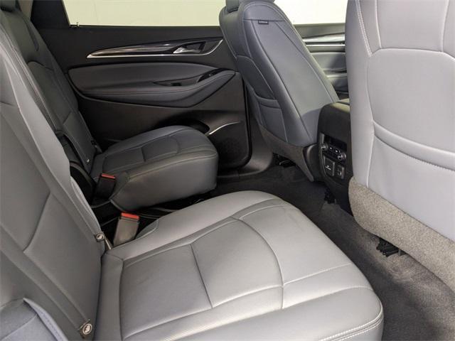 2019 buick enclave essence