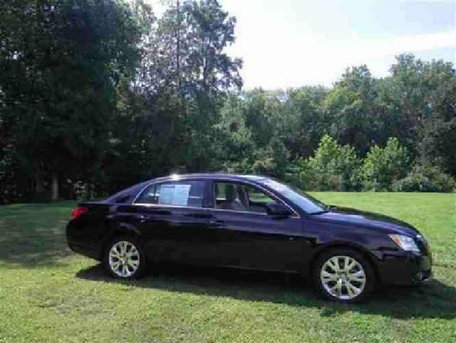 2010 toyota avalon xls in gloucester, va