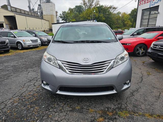 2017 toyota sienna xle