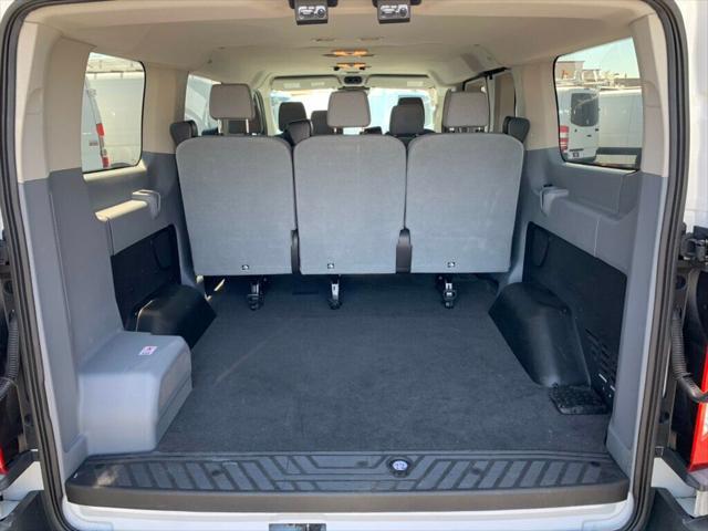 2018 ford transit-150 xlt