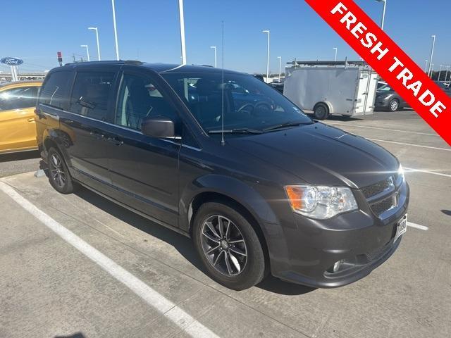 2017 dodge grand caravan sxt