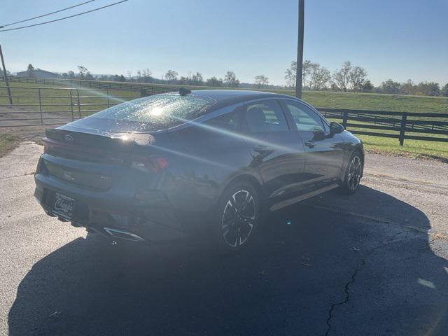 2021 kia k5 gt-line