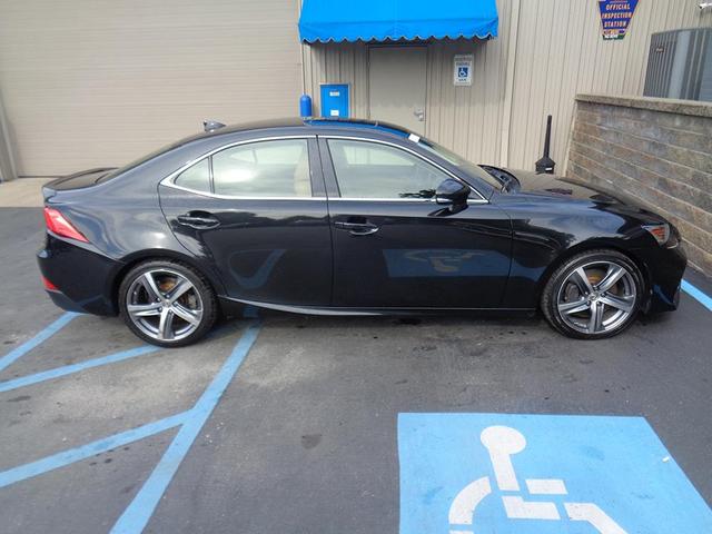 2017 lexus is 300 base