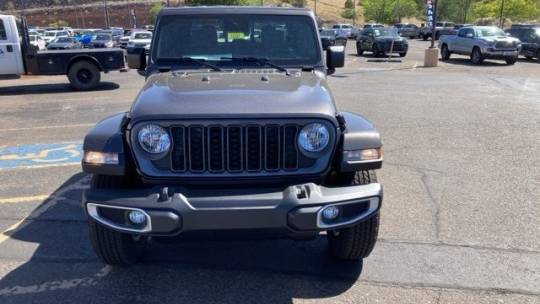 2024 Jeep Gladiator