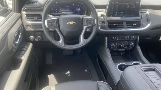 new 2024 chevrolet suburban premier rwd