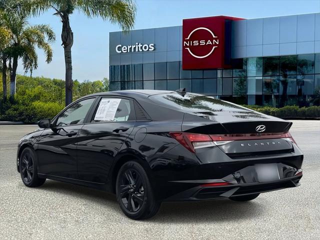 2022 hyundai elantra sel
