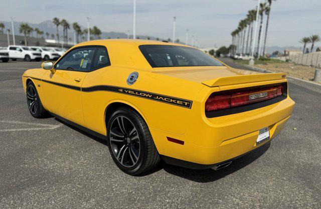 2012 dodge challenger srt8 392