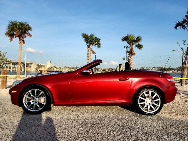 2005 mercedes-benz slk-class only 42k miles hard top clean carfax! very well