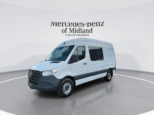 2024 mercedes-benz sprinter 2500 standard roof