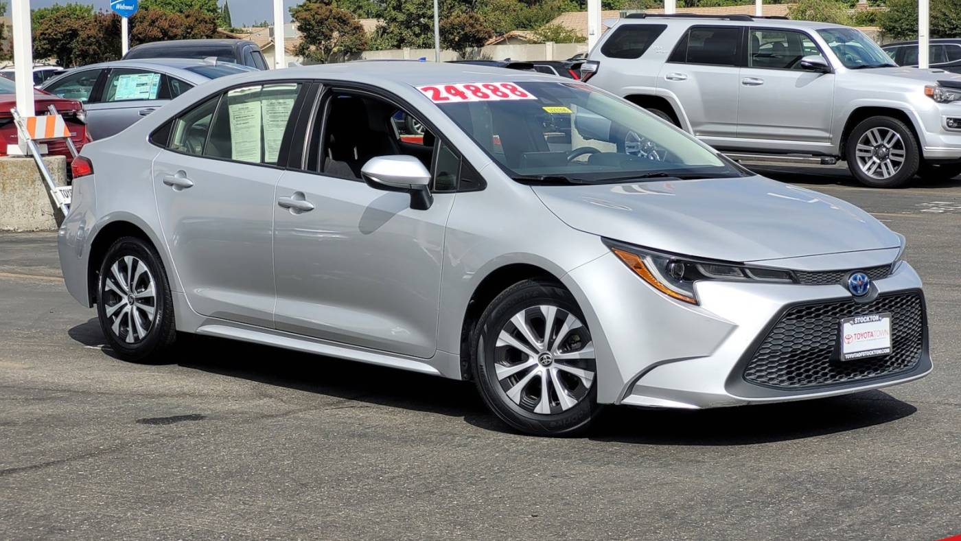 2022 toyota corolla hybrid le
