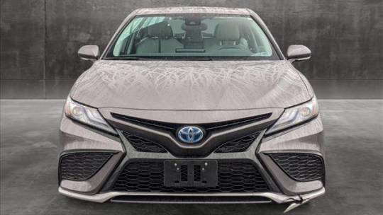 2024 toyota camry hybrid xse